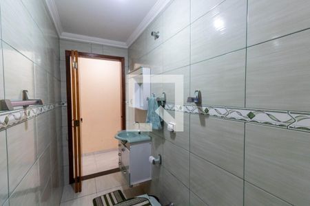 Casa à venda com 210m², 3 quartos e 2 vagasBanheiro 3