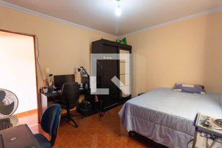 Casa à venda com 210m², 3 quartos e 2 vagasQuarto 2