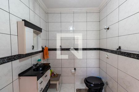 Casa à venda com 210m², 3 quartos e 2 vagasBanheiro da Suíte