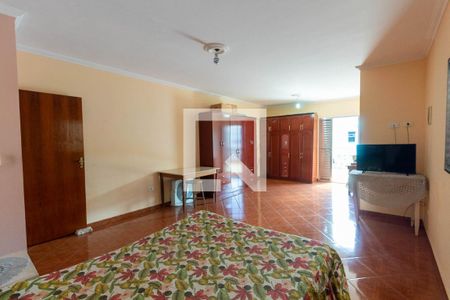 Casa à venda com 210m², 3 quartos e 2 vagasQuarto Suíte