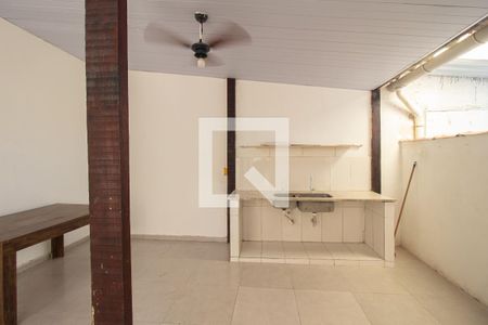 Casa para alugar com 60m², 2 quartos e 1 vagaVaranda