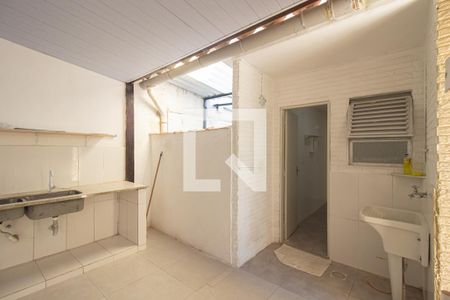 Casa para alugar com 60m², 2 quartos e 1 vagaÁrea de Serviço