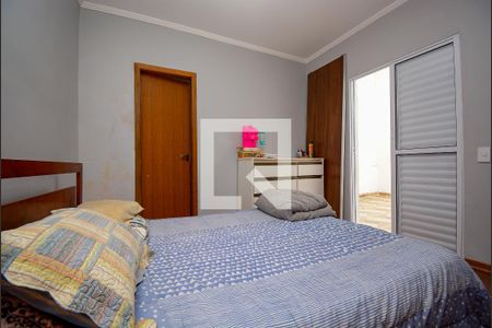 Casa à venda com 233m², 4 quartos e 4 vagasQuarto