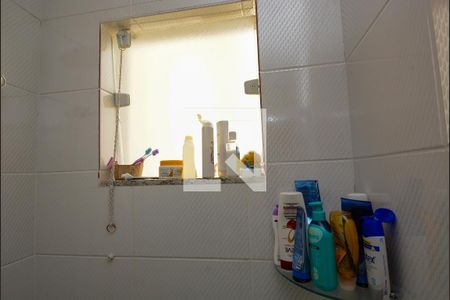 Casa à venda com 233m², 4 quartos e 4 vagasBanheiro