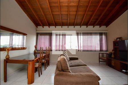 Sala de casa à venda com 4 quartos, 233m² em Nova Petrópolis, São Bernardo do Campo