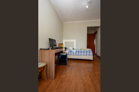 Casa à venda com 233m², 4 quartos e 4 vagasQuarto