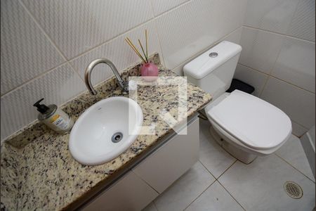 Casa à venda com 233m², 4 quartos e 4 vagasBanheiro