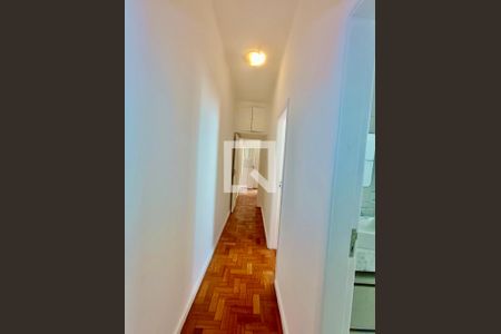 Corredor  de apartamento para alugar com 2 quartos, 70m² em Lagoa, Rio de Janeiro