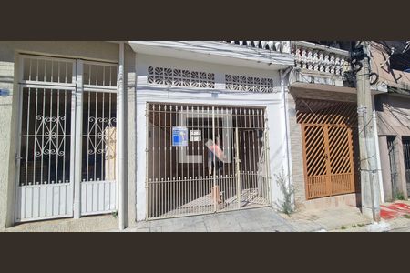 Casa para alugar com 130m², 2 quartos e 1 vaga Casa para alugar com 130m², 2 quartos e 1 vagaFachada do imóvel