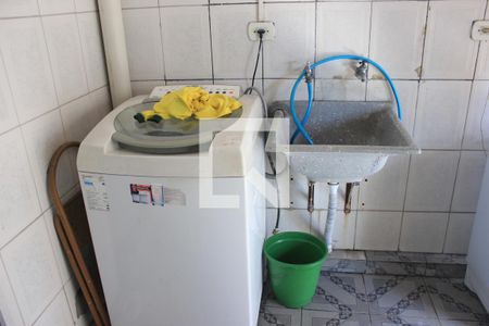 Casa para alugar com 130m², 2 quartos e 1 vagaLavanderia na varanda do Quarto 1
