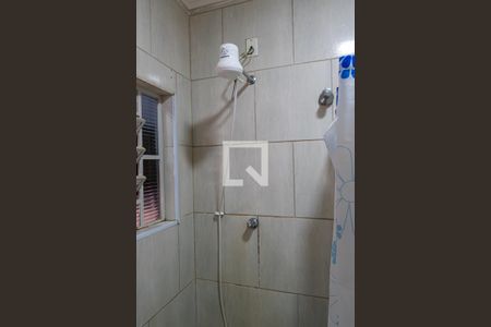Casa à venda com 190m², 2 quartos e 2 vagasBanheiro