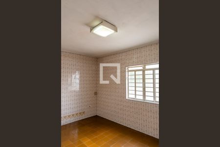 Casa à venda com 190m², 2 quartos e 2 vagasCozinha