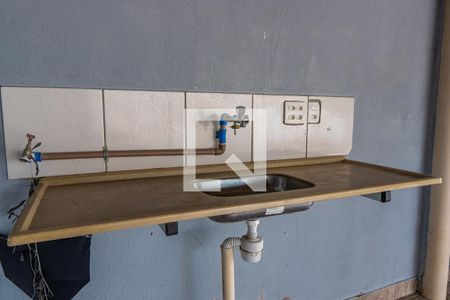 Casa à venda com 190m², 2 quartos e 2 vagasQuintal