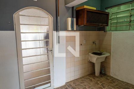 Casa à venda com 190m², 2 quartos e 2 vagasÁrea de Serviço