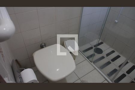 Casa à venda com 184m², 3 quartos e 3 vagasSuíte