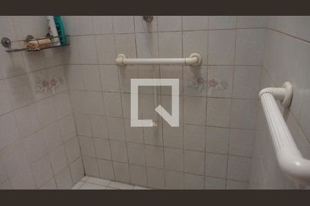 Casa à venda com 184m², 3 quartos e 3 vagasBanheiro 2