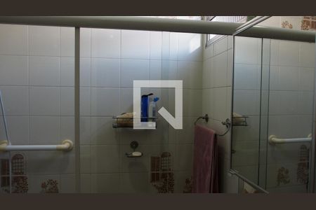 Casa à venda com 184m², 3 quartos e 3 vagasSuíte