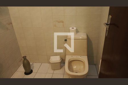 Casa à venda com 184m², 3 quartos e 3 vagasBanheiro