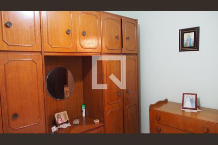 Casa à venda com 184m², 3 quartos e 3 vagasSuíte