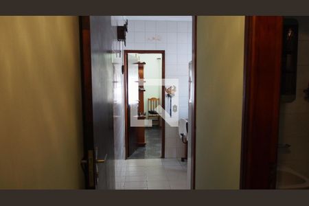 Casa à venda com 184m², 3 quartos e 3 vagasCorredor