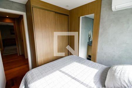Apartamento à venda com 184m², 3 quartos e 3 vagas Apartamento à venda com 184m², 3 quartos e 3 vagasSuíte 2
