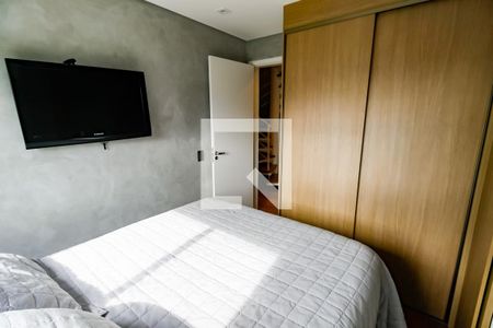 Apartamento à venda com 184m², 3 quartos e 3 vagas Apartamento à venda com 184m², 3 quartos e 3 vagasSuíte 2