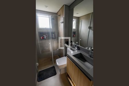 Apartamento à venda com 184m², 3 quartos e 3 vagas Apartamento à venda com 184m², 3 quartos e 3 vagasBanheiro da Suíte 1