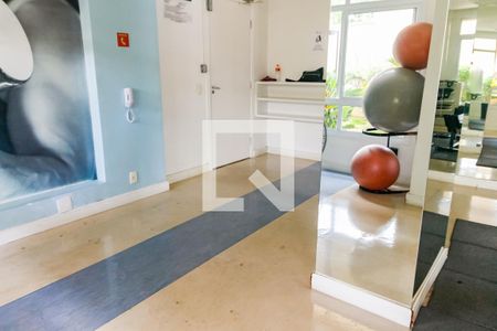 Apartamento à venda com 184m², 3 quartos e 3 vagas Apartamento à venda com 184m², 3 quartos e 3 vagasÁrea comum - Academia