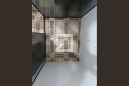 Casa à venda com 90m², 2 quartos e 2 vagasBanheiro - Box