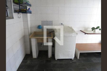 Casa à venda com 90m², 2 quartos e 2 vagasLavanderia