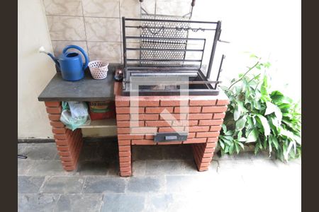 Casa à venda com 90m², 2 quartos e 2 vagasChurrasqueira