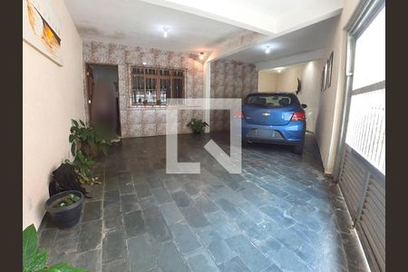 Casa à venda com 90m², 2 quartos e 2 vagas Casa à venda com 90m², 2 quartos e 2 vagasGaragem