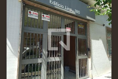 Apartamento para alugar com 84m², 2 quartos e sem vaga Apartamento para alugar com 84m², 2 quartos e sem vagaFachada