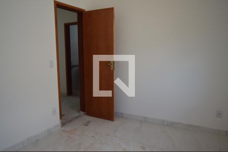 Casa de condomínio à venda com 150m², 3 quartos e 2 vagasQuarto 2