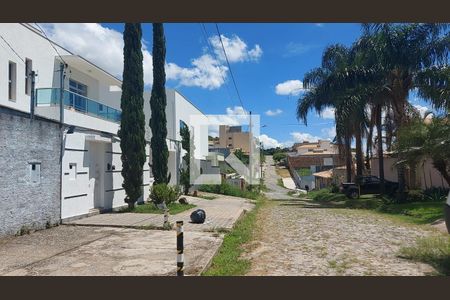 Casa de condomínio à venda com 150m², 3 quartos e 2 vagasCondomínio