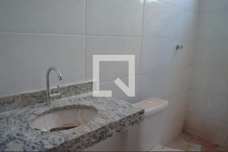 Casa de condomínio à venda com 150m², 3 quartos e 2 vagasBanheiro Social 1