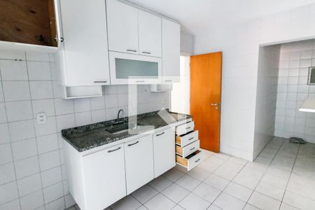Apartamento à venda com 104m², 3 quartos e 2 vagasCozinha - Armários