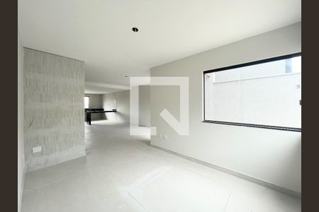 Sala de casa à venda com 3 quartos, 160m² em Santa Amelia, Belo Horizonte