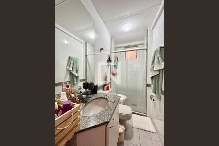 Banheiro do Quarto 1 de apartamento para alugar com 2 quartos, 60m² em Lourdes, Belo Horizonte