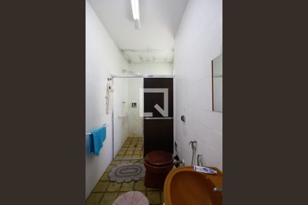 Casa para alugar com 120m², 2 quartos e 2 vagasBanheiro