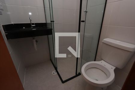 Banheiro de apartamento à venda com 1 quarto, 28m² em Vila Lucia, São Paulo