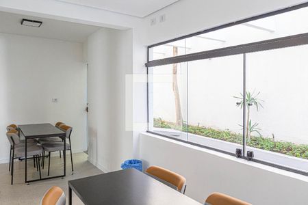 Apartamento para alugar com 32m², 1 quarto e sem vagaÁrea comum - Salão de festas