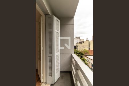 Varanda de kitnet/studio para alugar com 1 quarto, 24m² em Santa Cecilia, São Paulo