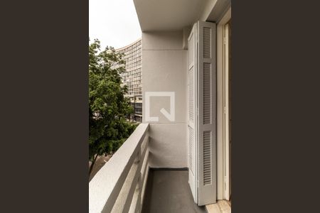 Varanda de kitnet/studio para alugar com 1 quarto, 24m² em Santa Cecilia, São Paulo