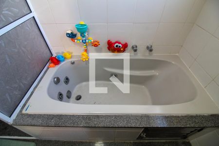 Apartamento à venda com 213m², 4 quartos e 4 vagasBanheiro da Suíte 3