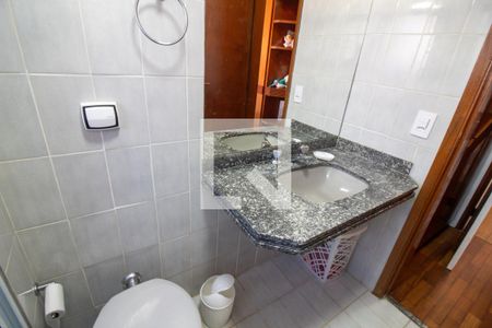 Apartamento à venda com 213m², 4 quartos e 4 vagasBanheiro da Suíte 2