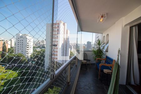 Apartamento à venda com 213m², 4 quartos e 4 vagasTerraço Sala