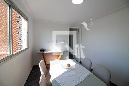 Apartamento à venda com 213m², 4 quartos e 4 vagasCopa