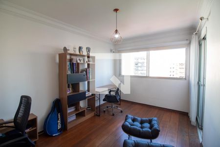 Apartamento à venda com 213m², 4 quartos e 4 vagasEscritório