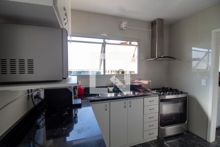 Apartamento à venda com 213m², 4 quartos e 4 vagasCozinha